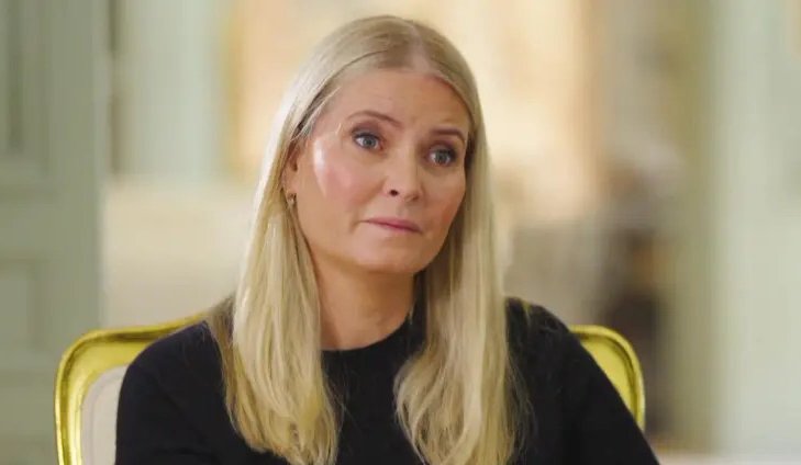 Princesa heredera de Noruega rompe su silencio sobre sus vínculos con Epstein: "Fui manipulada y engañada"