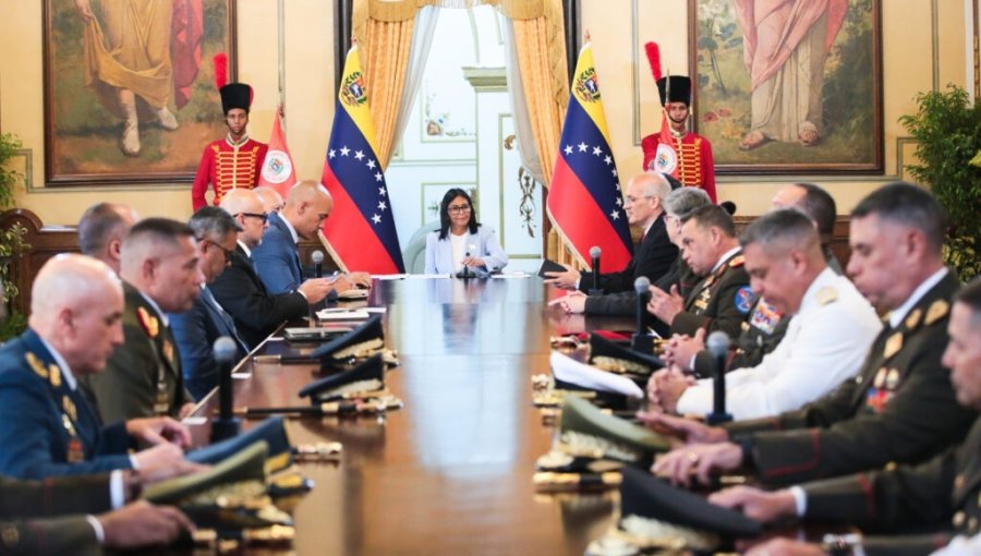 Delcy Rodríguez cambia la cúpula militar venezolana tras la destitución de Vladimir Padrino como ministro de Defensa