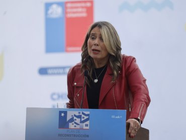 Alcaldesa de Quilpué y demoras en la reconstrucción: “Las entidades patrocinantes no le han cumplido los plazos a las personas”
