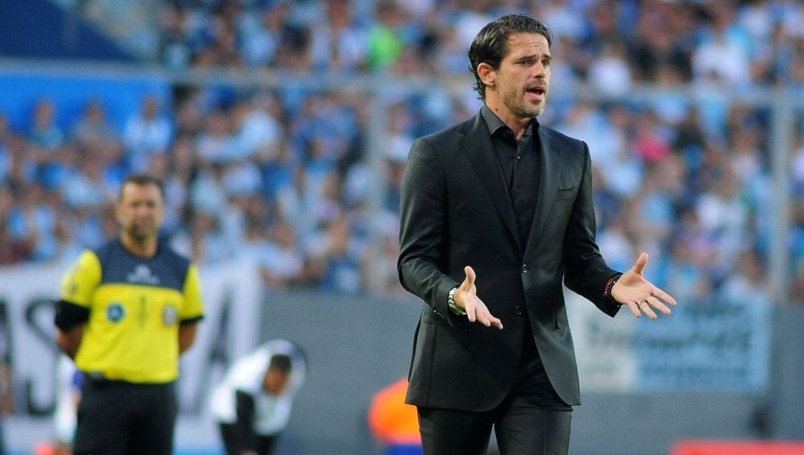 Gago ya está en Chile y alista su arribo a la U: solo falta la firma para sellar una nueva era azul