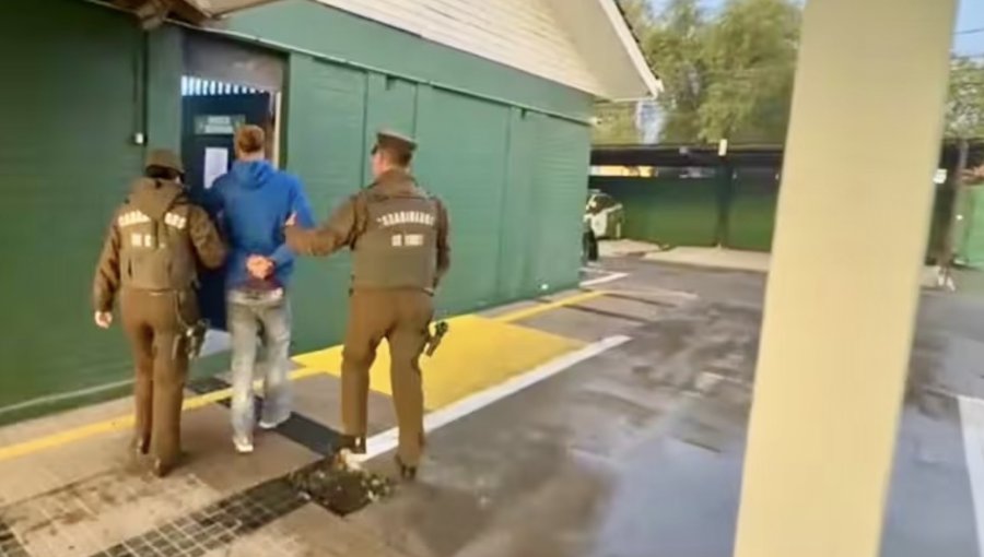 Detienen a sujeto que protagonizó choque en Maipú y huyó sin ayudar a las víctimas