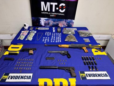 Puente Alto: Detienen a 4 personas con diversas armas y drogas en allanamientos