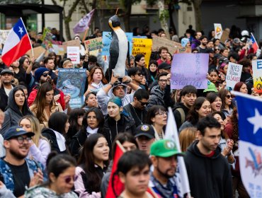 Día del Agua se conmemora con concentraciones en Santiago, Concepción y Valdivia