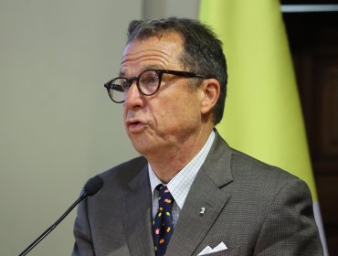 Economista Sebastián Edwards respalda arranque de Kast, pero advierte riesgos en la agenda