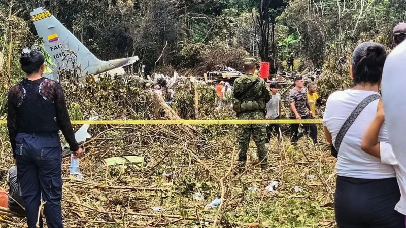 Sube a 34 el número de muertos tras estrellarse un avión de la Fuerza Aérea de Colombia con 125 personas a bordo