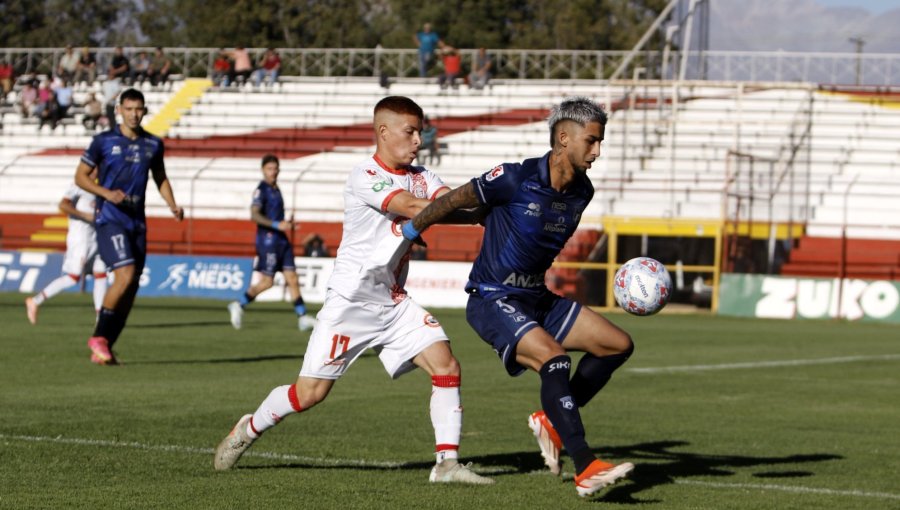 U. San Felipe rescató un empate en los minutos finales ante San Marcos de Arica por el Ascenso