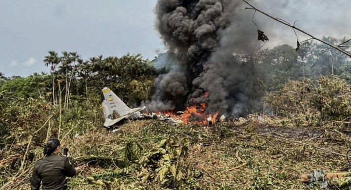 Aumentan a 66 las víctimas fatales por caída de avión del Ejército colombiano