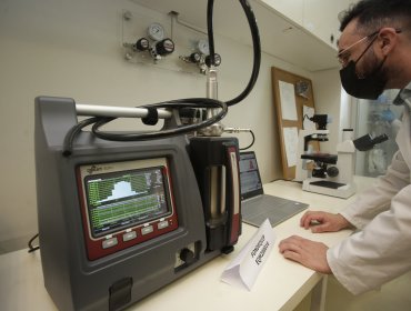 Ministerio de Ciencia pausa becas de magíster y posdoctorado en el extranjero en medio de ajuste presupuestario