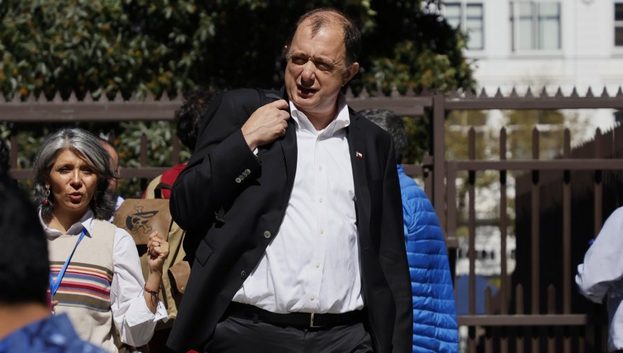 Ministro de Vivienda anuncia peritaje y suspende obras de reconstrucción en El Olivar tras detectar irregularidades de constructora