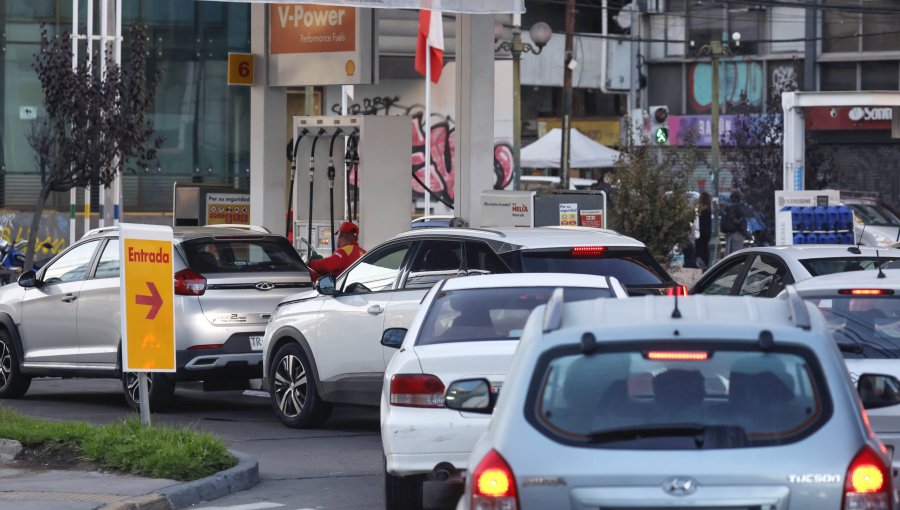 Gobierno presenta proyecto en la Cámara para amortiguar impacto de alza en combustibles