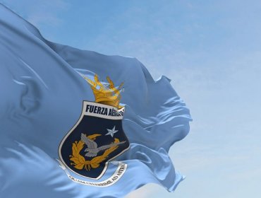 FACh identifica y reasigna temporalmente a dos funcionarios que gastaron dinero en casinos pese a prohibición legal