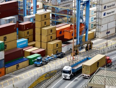 Experto advierte que alza de combustibles golpeará con fuerza a la región de Valparaíso y encarecerá el transporte portuario