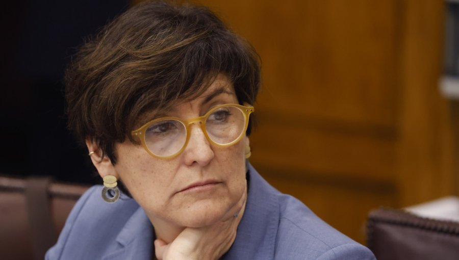 Corte de Apelaciones de Santiago declara admisible querella contra exministra Aguilera por cirugía exprés a su madre