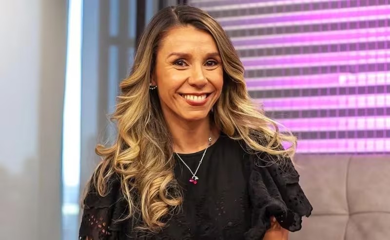 Cecilia Gutiérrez regresa a Canal 13 y promete mostrar otra faceta: “No todo es farándula dura”