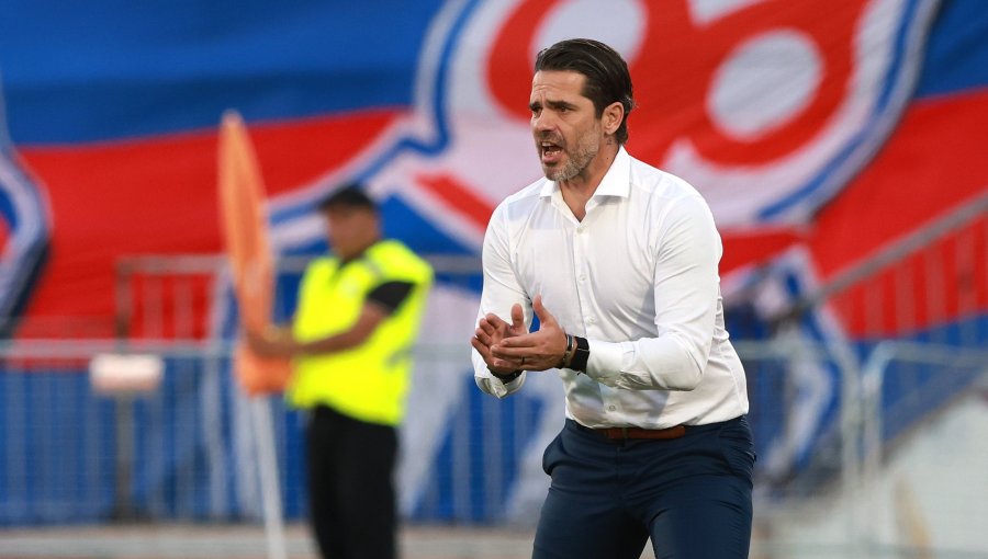 Prensa argentina analiza el debut de Gago en la banca de la U: "Una mala racha que se potencia"