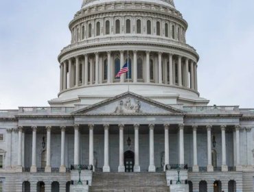 El Senado de EE.UU. blinda a Trump: fracasa intento demócrata por frenar ofensiva contra Irán