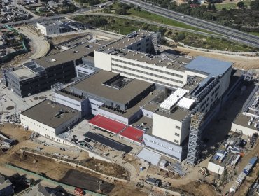 Siguen los problemas para el Hospital Marga Marga: Ministra anticipa pronta apertura, pero alcalde Estay advierte que será "por etapas"