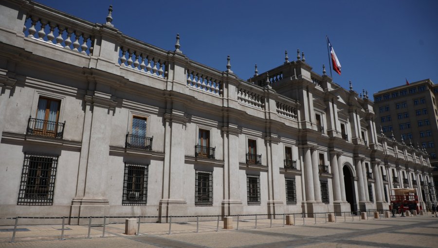 Editorial: ¿Parásitos en La Moneda?: Cómo pasamos del “no hay plata” de Milei al fallido “estado en quiebra” de Kast