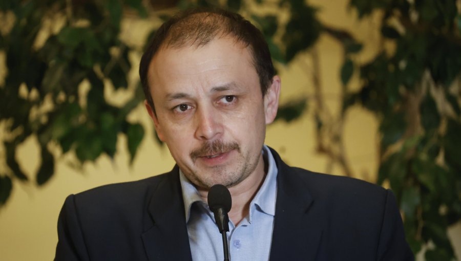 Diputado Cuello arremete contra el Gobierno por alza en el precio de los combustibles: "No conocen cómo viven los pobres"