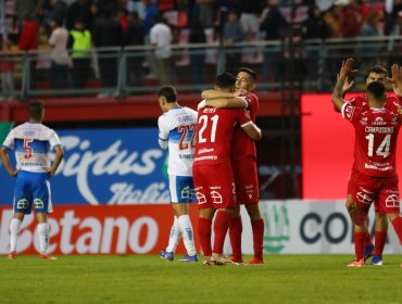 Ñublense se impuso por la cuenta mínima a una deslucida U. Católica en la Copa de la Liga