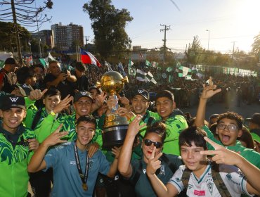 Sifup acusa a la dirigencia de S. Wanderers de cobrar indumentaria utilizada por campeones de la Libertadores sub-20