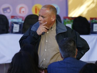 Gobernador Mundaca arremete contra Poduje por "exabrupto" con vecinos de El Olivar y le exige "controlar su temperamento"