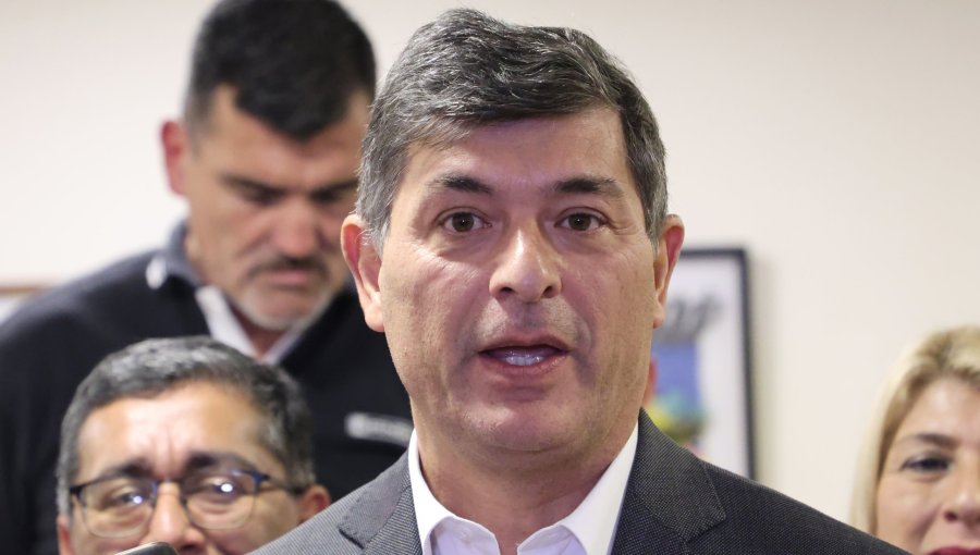 Parisi arremete contra el Gobierno ante alza histórica en combustibles: "Es mentira que no había plata"