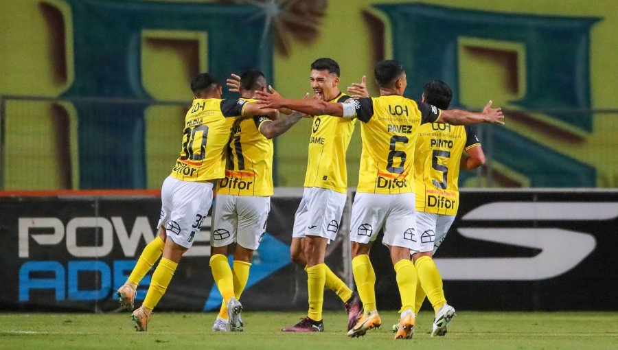 O'Higgins vence como visitante a Everton y alcanza el liderato de su grupo en la Copa de la Liga