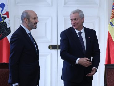 Presidente Kast recibió en La Moneda a las máximas autoridades del Senado español para fortalecer la cooperación política y económica