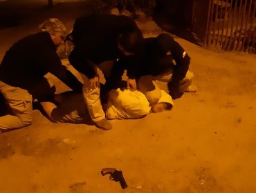 Patrulleros municipales detienen a menor que portaba un arma en la vía pública de Villa Alemana