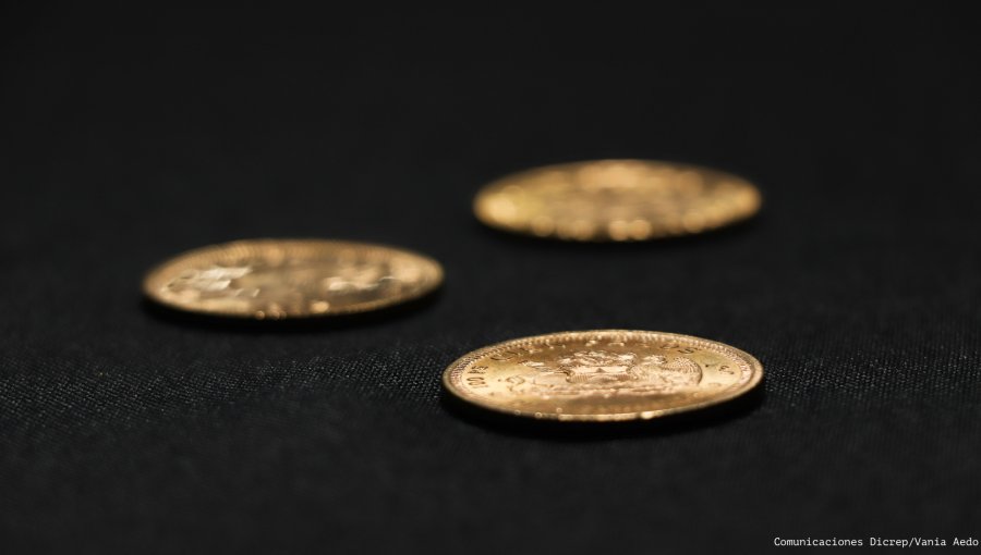 “Tía Rica” subastará 78 monedas de oro chilenas y mexicanas: valor base conjunto supera los $60 millones