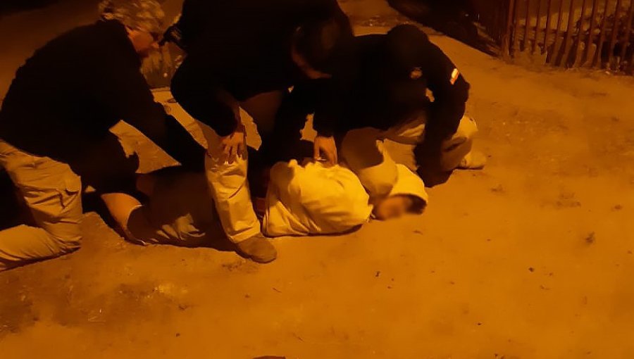 Patrulleros municipales detienen a menor que portaba un arma en la vía pública de Villa Alemana