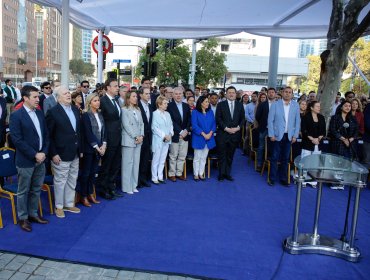 Pablo Longueira se distancia del Gobierno y afirma que habría apoyado a Michelle Bachelet