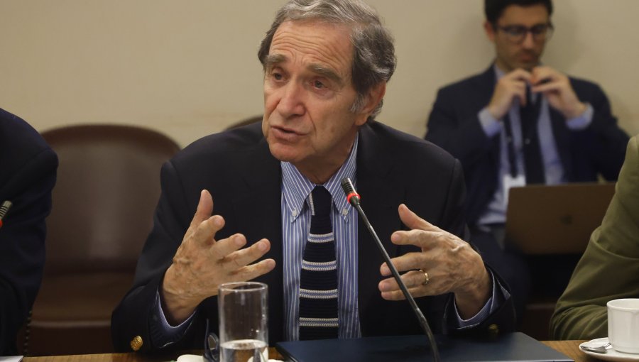 Ex Senador Hernán Larraín propone eliminar la facultad presidencial de otorgar indultos