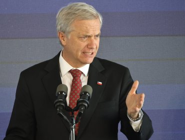 Pulso Ciudadano: Aprobación de Presidente Kast cae a 34,7% tras alza de combustibles