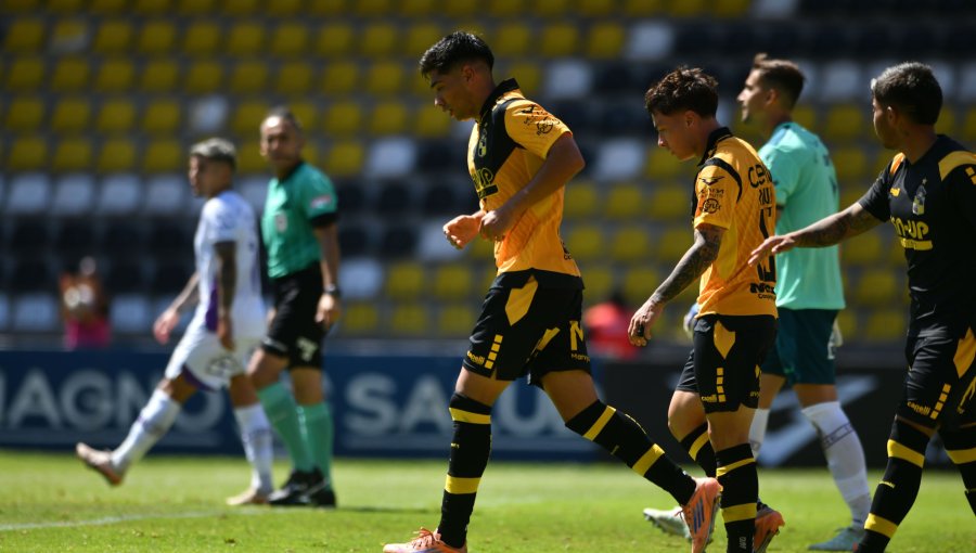 Deportes Antofagasta escala en la tabla tras contundente triunfo ante Iquique