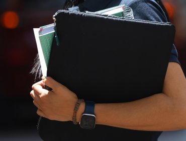 Desempleo en mujeres quedó nuevamente al borde de los dos dígitos en la V Región