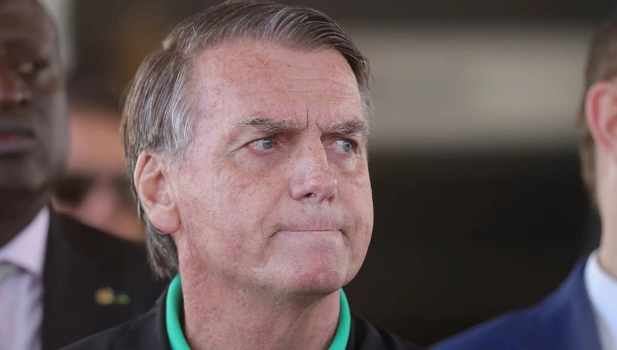 Piden que Jair Bolsonaro regrese a la cárcel por uso de intermediarios en plataformas digitales