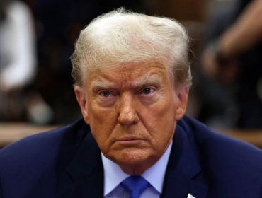 Trump amenaza con “arrasar” infraestructura clave de Irán si fracasan negociaciones y sigue bloqueado el estrecho de Ormuz