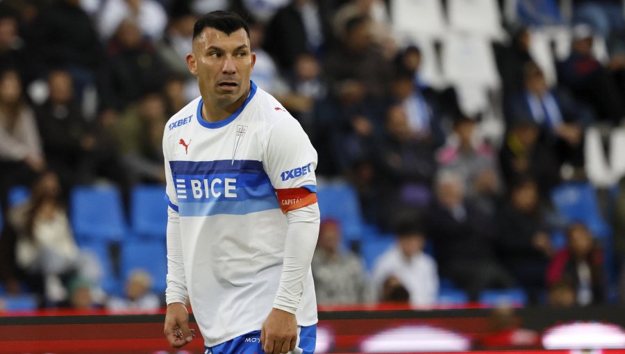 Gary Medel sufre lesión muscular y persiste la incertidumbre en la UC sobre su presencia ante Boca Juniors