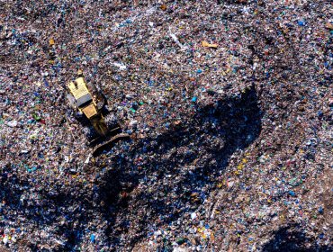 Diputado Celis apunta a "intereses económicos" tras crisis del relleno sanitario El Molle y plantea a Quillota y Til Til como alternativas