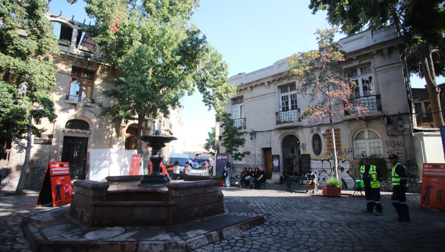 Comienza la recuperación del barrio Concha y Toro de Santiago con limpieza de 64 fachadas patrimoniales