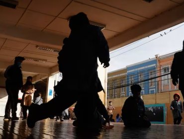 Nuevo hecho de violencia escolar: Alumna de 7° básico intentó agredir a otra estudiante y a funcionarios en escuela de Los Andes