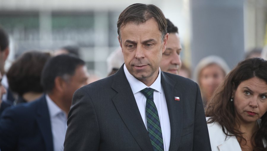 Delegado Codina aborda polémica por cambios en los horarios de los partidos de Colo-Colo, la U y la UC: "No hemos establecido una prohibición"