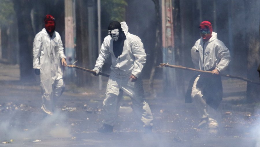 Alcalde Bellolio pide medidas contra "overoles blancos" y alerta por "silla musical" de la violencia