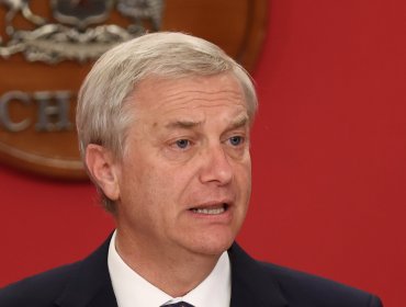 Canciller confirma que viaje del Presidente Kast a Argentina se mantiene pese a fallida detención de Apablaza