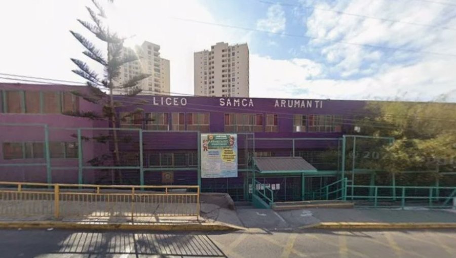 Dejan bajo vigilancia a alumno de 15 años que amenazó con disparar en su liceo en Iquique
