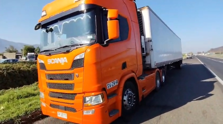 Roban camión con más de 23 mil kilos de reineta: Asaltantes quedaron en prisión preventiva