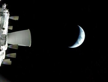 Artemis II enciende cohetes, abandona órbita terrestre y ya se dirige a la Luna