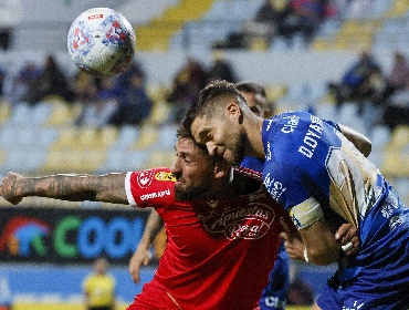 Everton y Ñublense reparten puntos tras un opaco empate sin goles en el Sausalito